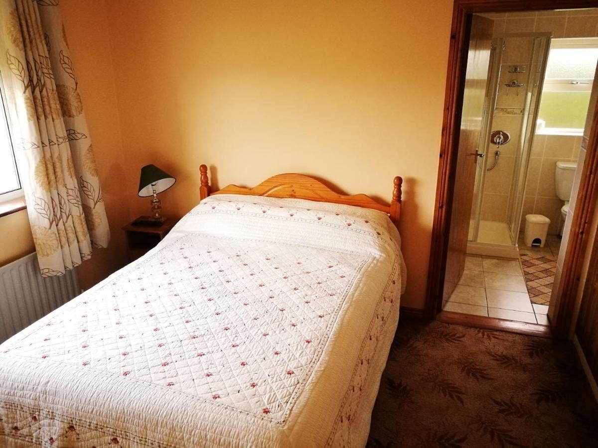 Danubio Guest Accommodation Doonbeg Kültér fotó