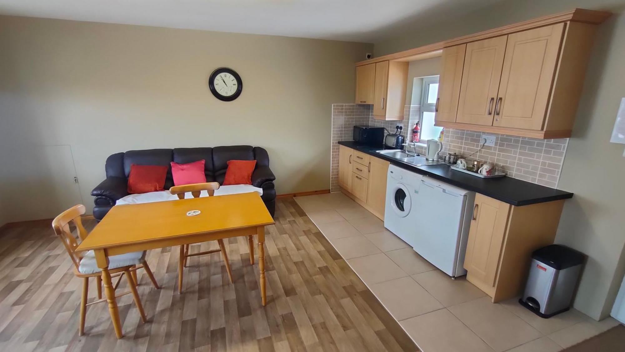 Danubio Guest Accommodation Doonbeg Kültér fotó