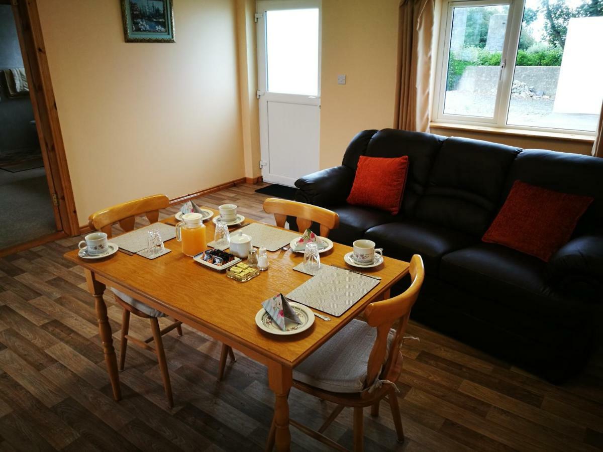 Danubio Guest Accommodation Doonbeg Kültér fotó